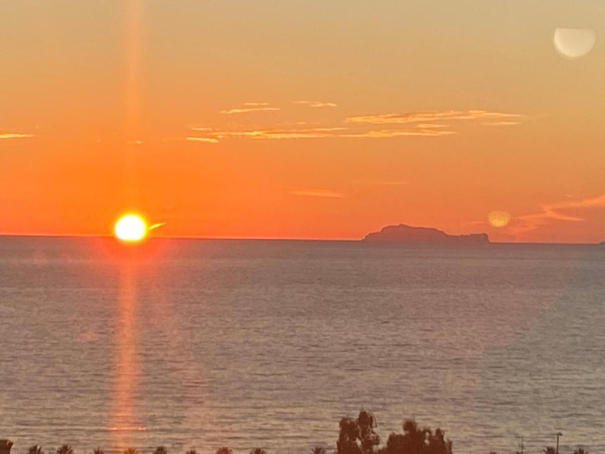 A La Puesta Del Sol Bed & Breakfast Agropoli Bagian luar foto