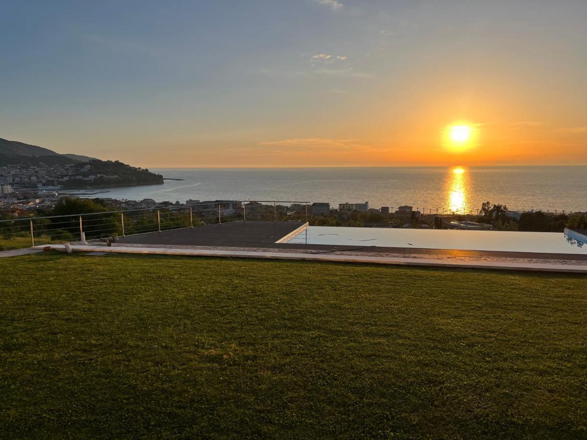 A La Puesta Del Sol Bed & Breakfast Agropoli Bagian luar foto